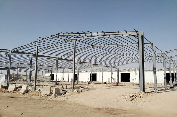 تستخدم هناجر البانل في مجموعة واسعة من التطبيقات مثل التخزين التجاري والصناعي وورش العمل وقاعات العرض ومرافق الإنتاج وغيرها.